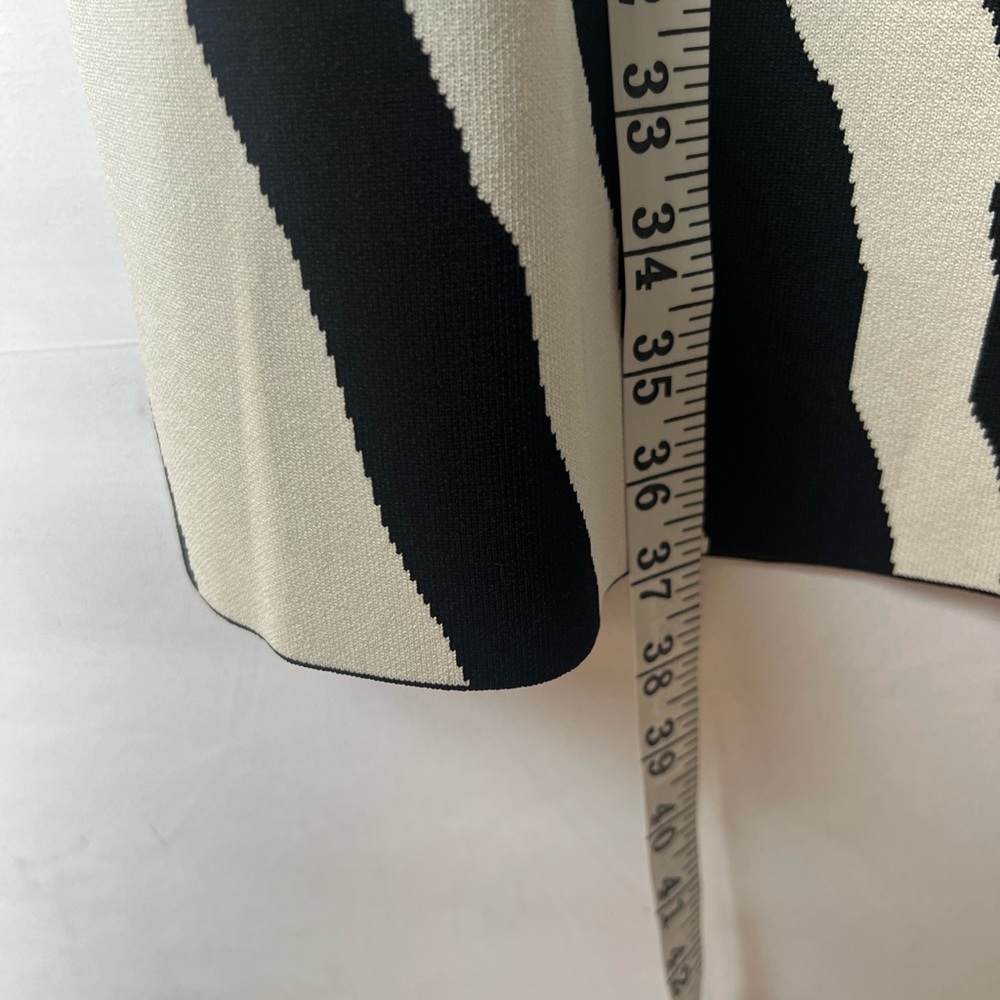 Carolina Herrera Black and White Zebra Print Dress L - Picture 15 of 16